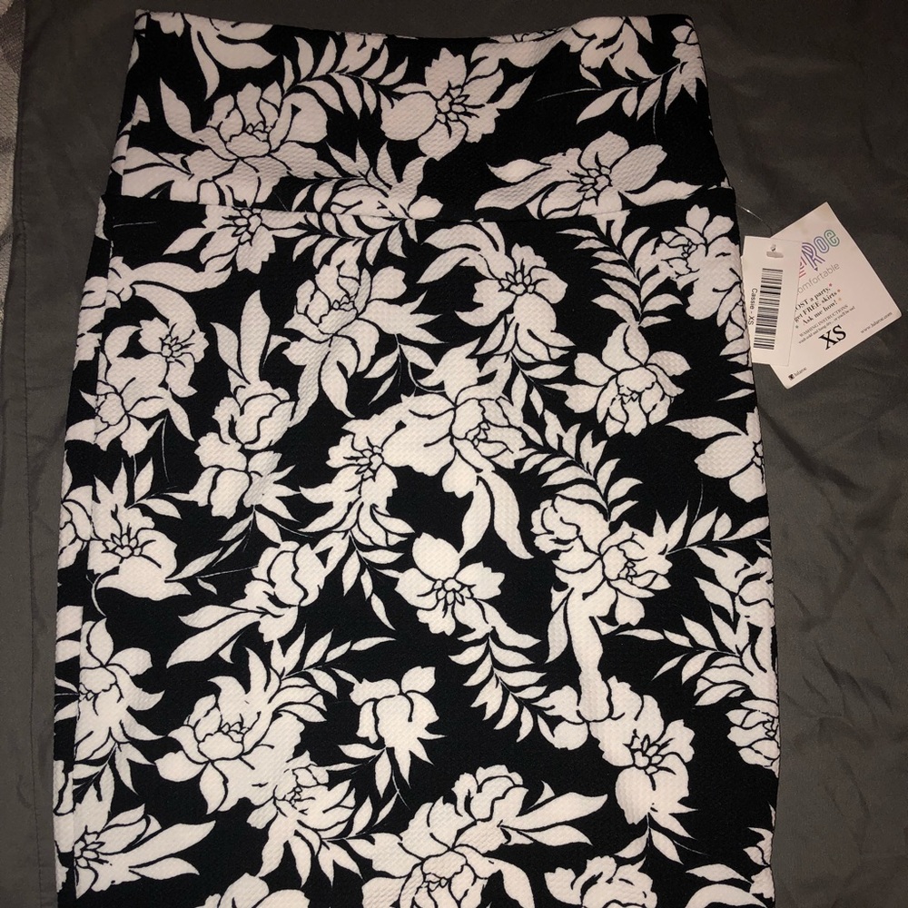 NWT Lularoe skirt